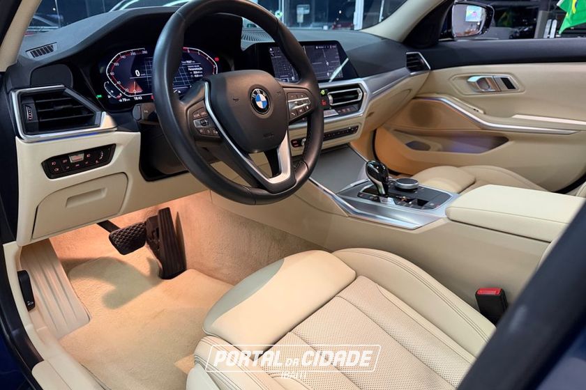 BMW 320iA