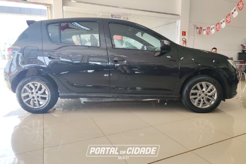 Renault SANDERO