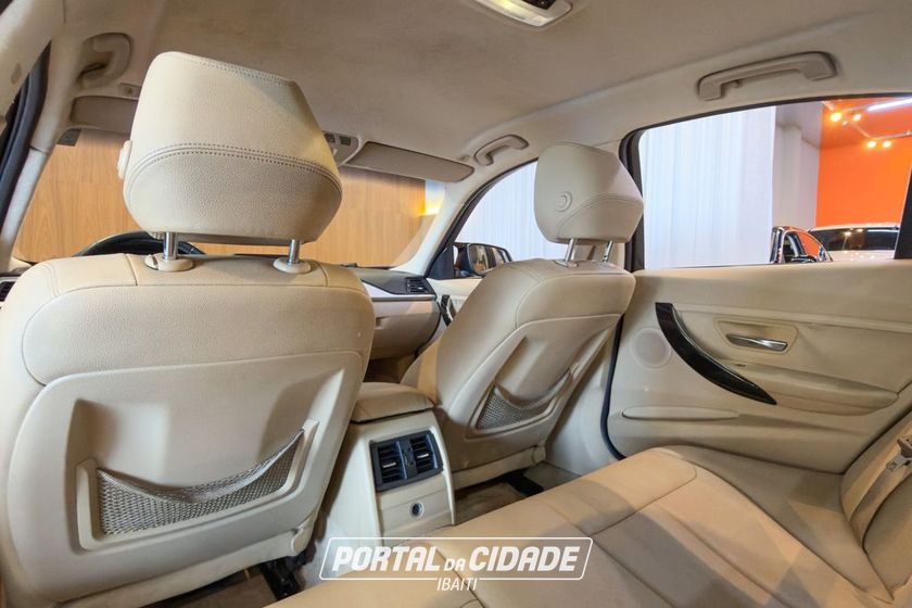 BMW 320iA