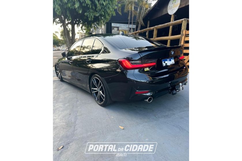 BMW 320iA