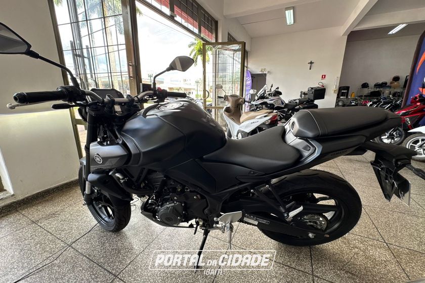 YAMAHA MT-03