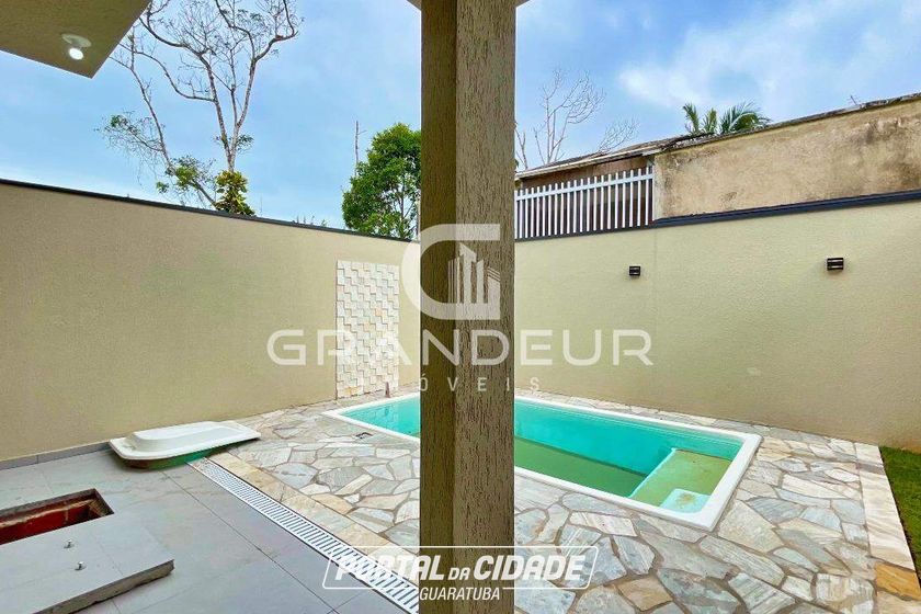 Casa &agrave; venda - 90m&sup2; - Balne&aacute;rio Eliana