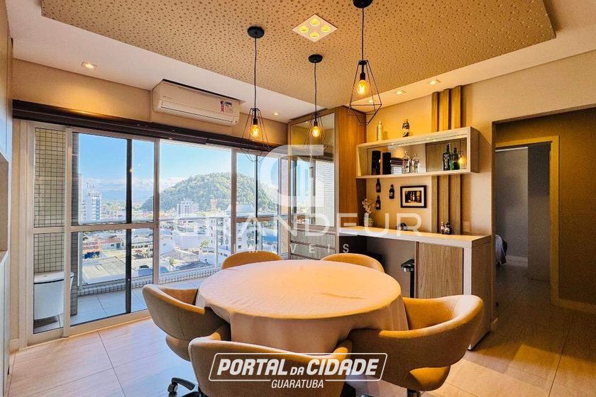Apartamento &agrave; venda - 250m&sup2; - Centro