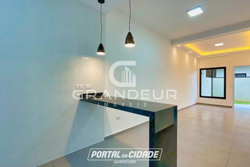 Casa &agrave; venda - 90m&sup2; - Balne&aacute;rio Eliana