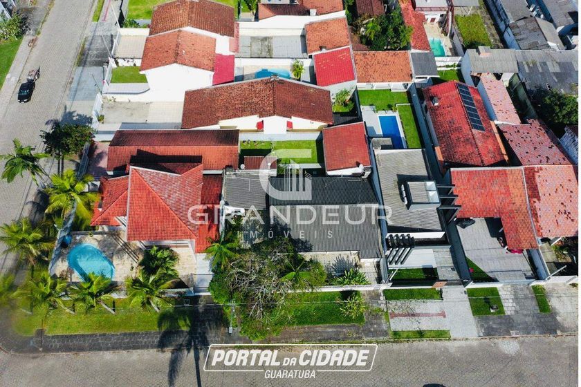 Terreno &agrave; venda - 127m&sup2; - Centro