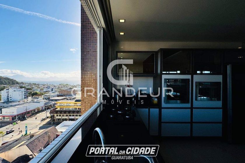 Apartamento &agrave; venda - 250m&sup2; - Centro