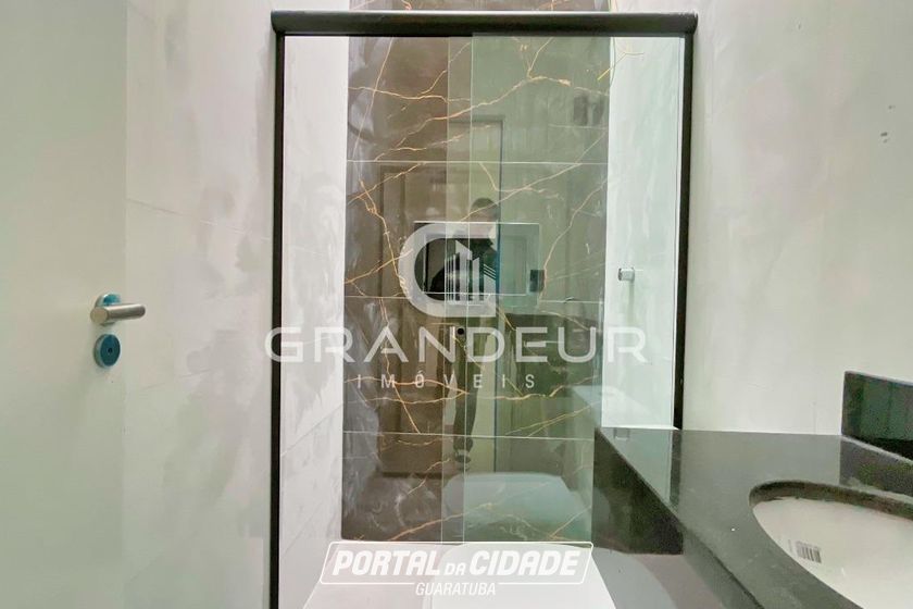 Casa &agrave; venda - 90m&sup2; - Balne&aacute;rio Eliana