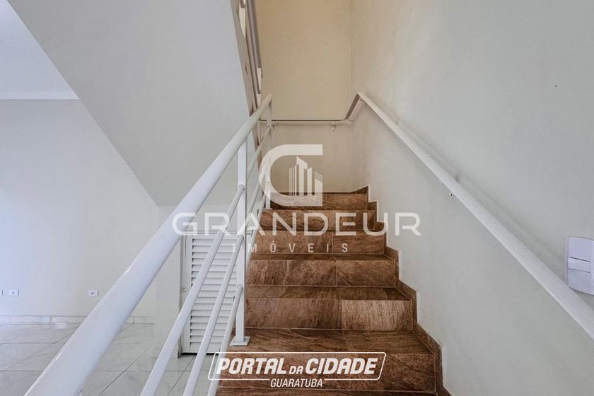 Sobrado &agrave; venda - 150m&sup2; - Pi&ccedil;arras