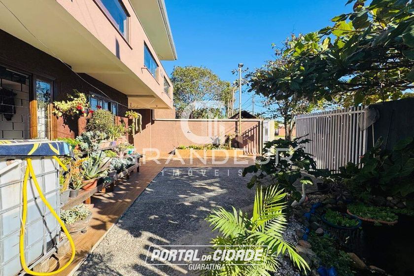 Sobrado &agrave; venda - 312m&sup2; - Balneario Nereidas