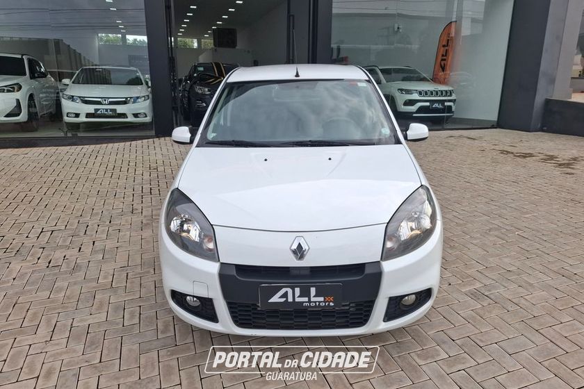 Renault SANDERO