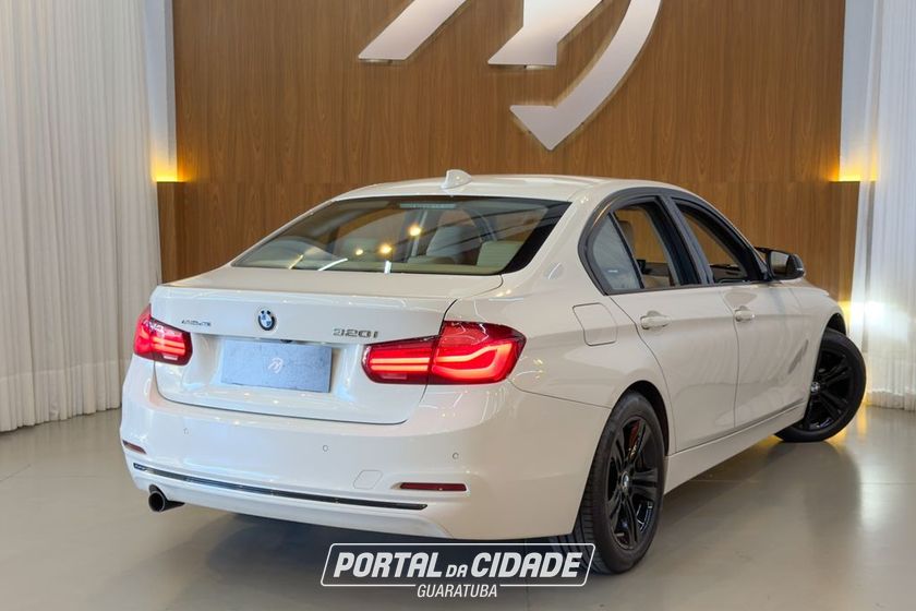 BMW 320iA