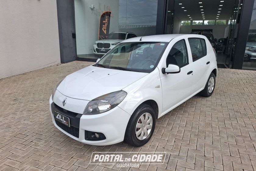 Renault SANDERO