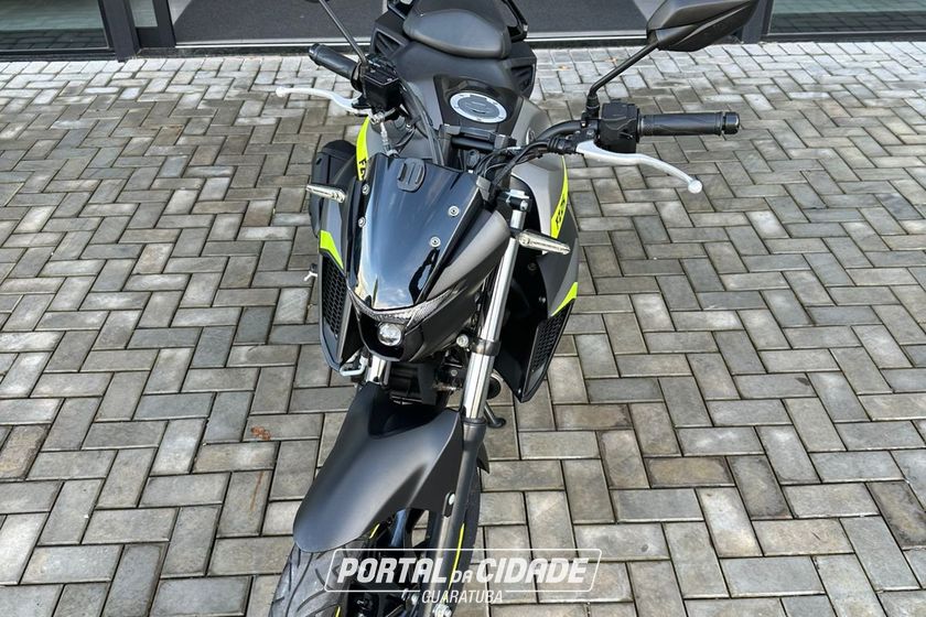 YAMAHA FZ25