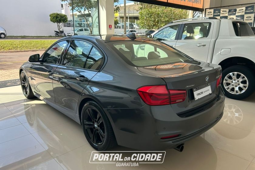 BMW 320iA