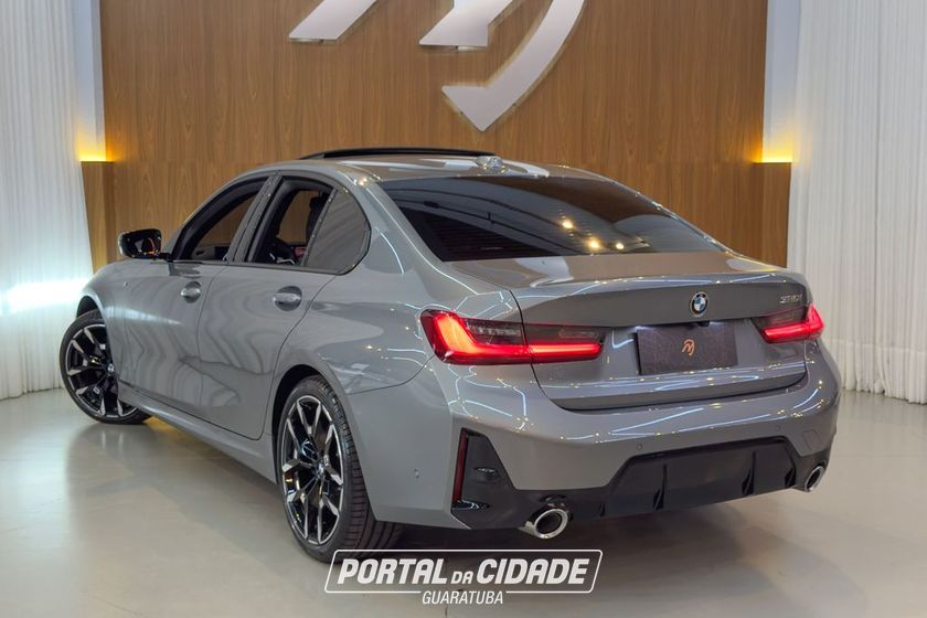 BMW 320iA