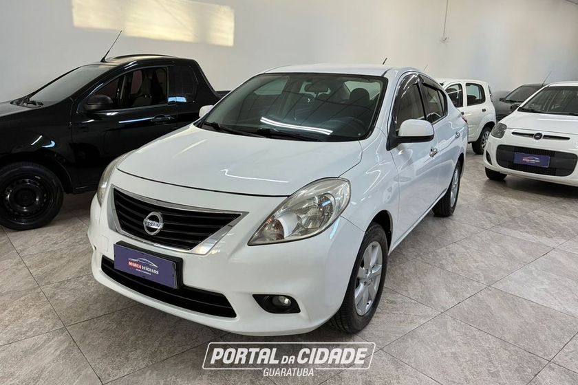 Nissan VERSA