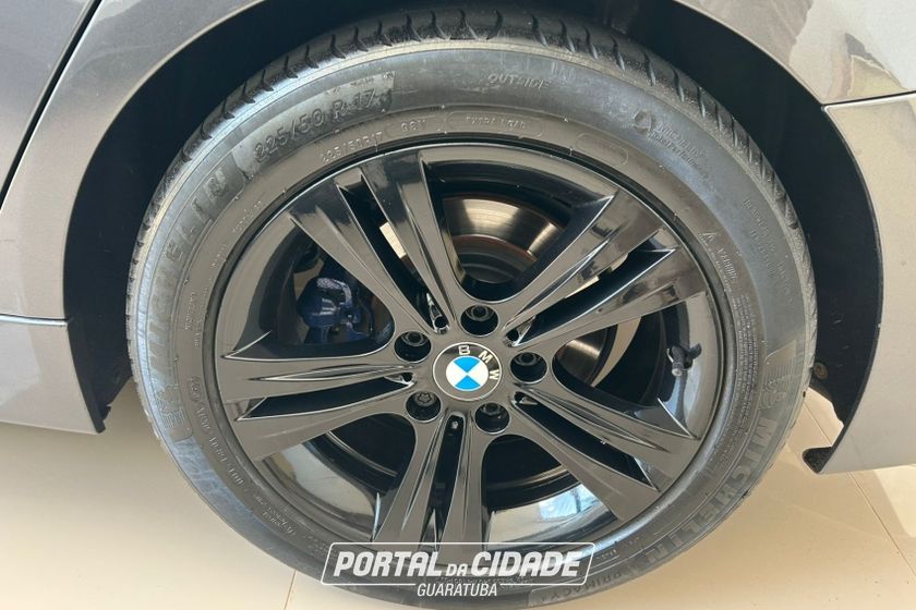 BMW 320iA