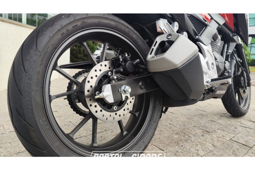 HONDA CB