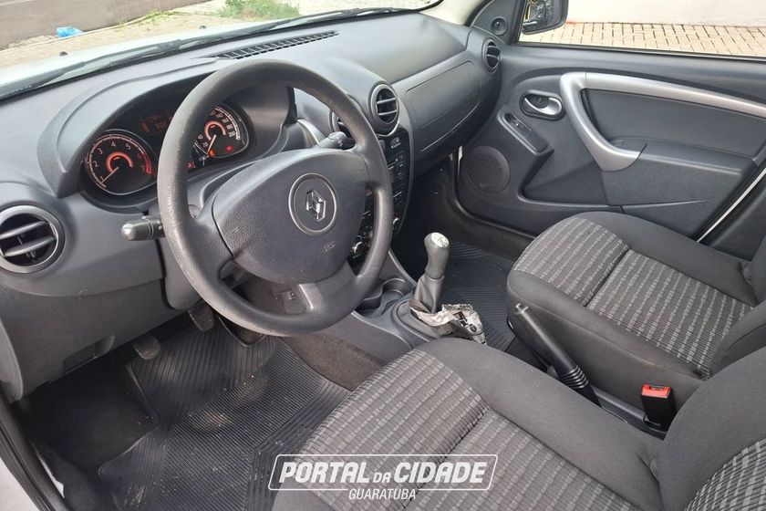 Renault SANDERO