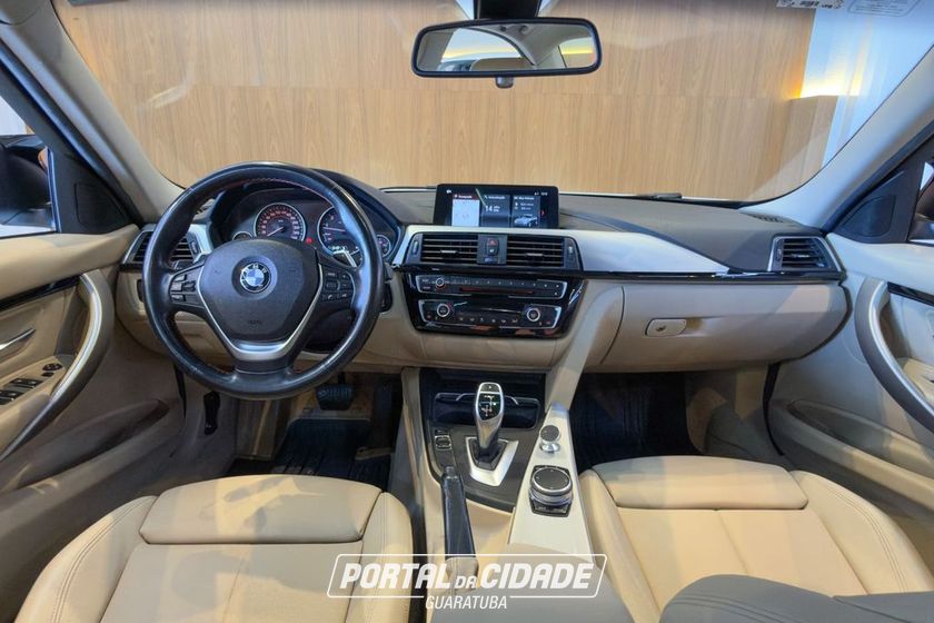 BMW 320iA