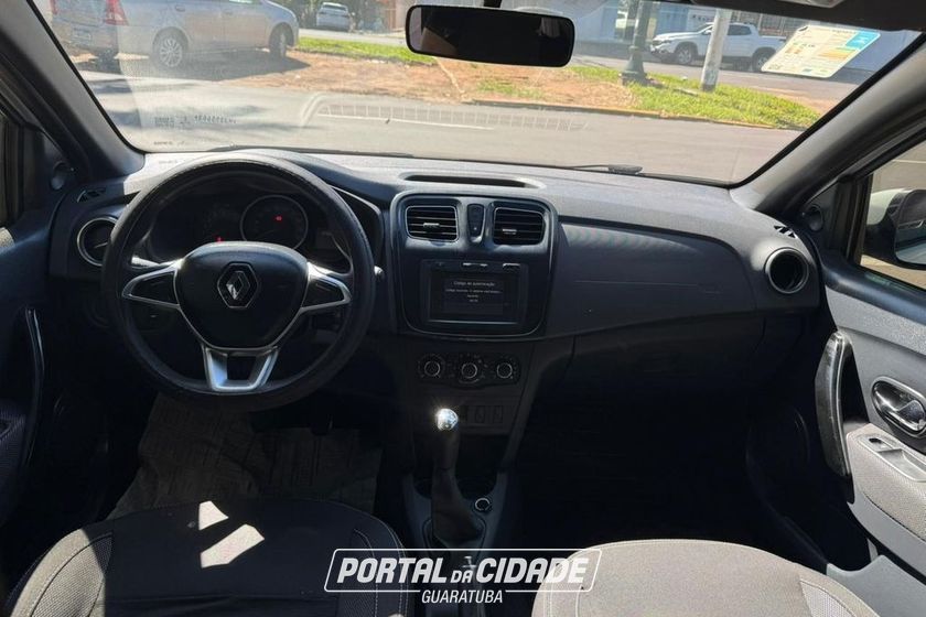 Renault SANDERO