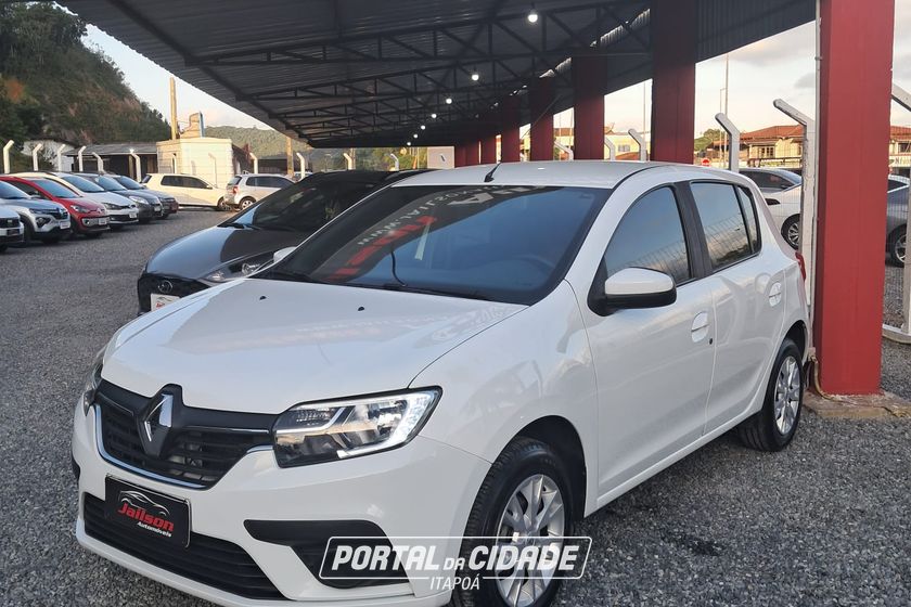 Renault SANDERO