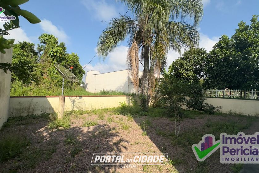 Casa &agrave; venda - 225m&sup2; - Barra do Sa&iacute;