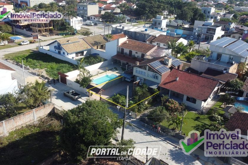 Casa &agrave; venda - 210m&sup2; - Cambij&uacute;