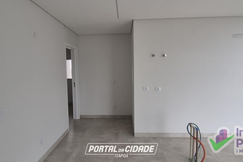 Apartamento &agrave; venda - 207m&sup2; - Barra do Sa&iacute;
