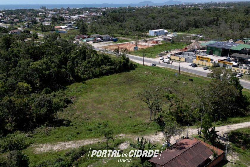 Terreno &agrave; venda - 8445m&sup2; - Barra do Sa&iacute;