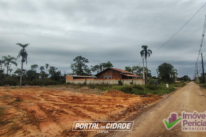 Terreno &agrave; venda - 360m&sup2; - Barra do Sa&iacute;