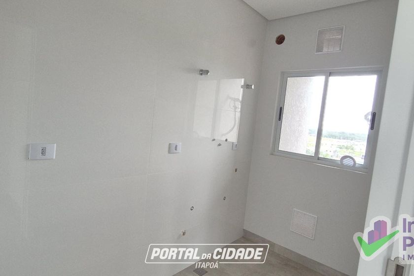 Apartamento &agrave; venda - 207m&sup2; - Barra do Sa&iacute;