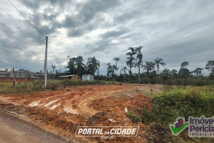 Terreno &agrave; venda - 360m&sup2; - Barra do Sa&iacute;
