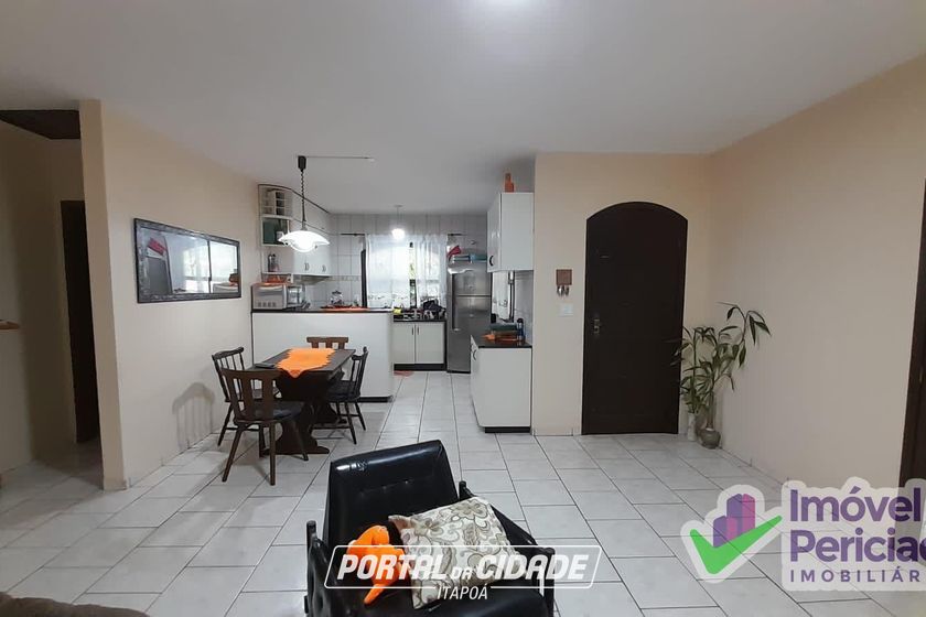 Casa &agrave; venda - 203m&sup2; - Centro