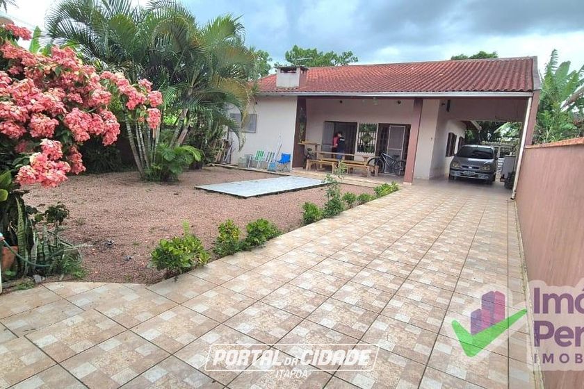 Casa &agrave; venda - 138m&sup2; - Itapema do Norte