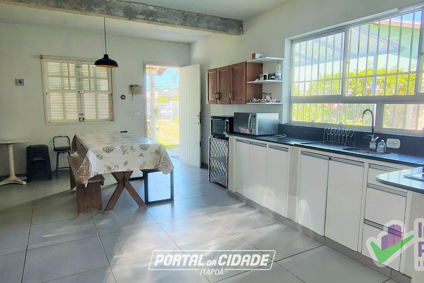 Casa &agrave; venda - 156m&sup2; - Barra do Sa&iacute;