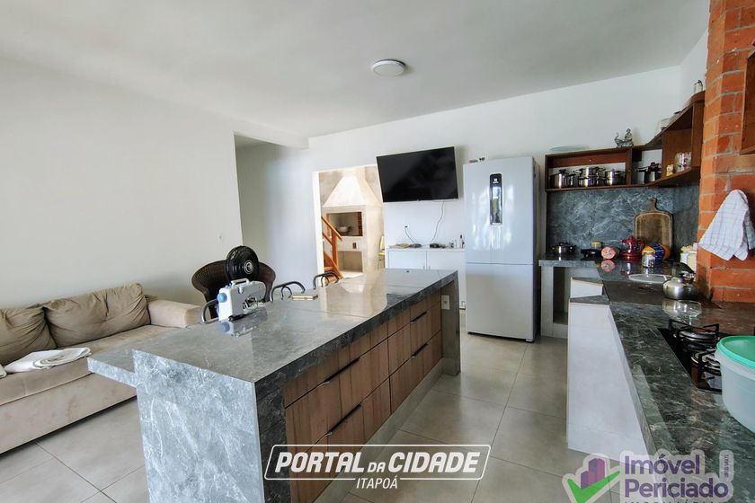 Casa &agrave; venda - 128m&sup2; - Barra do Sa&iacute;