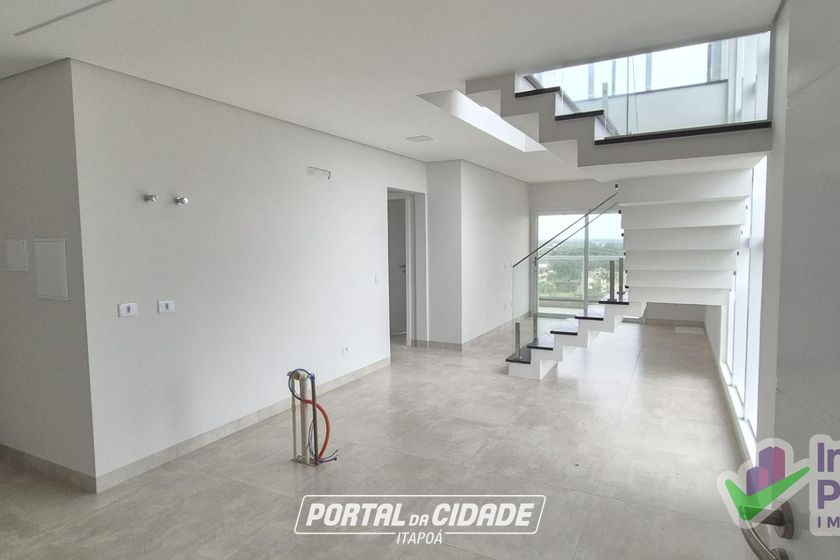 Apartamento &agrave; venda - 207m&sup2; - Barra do Sa&iacute;