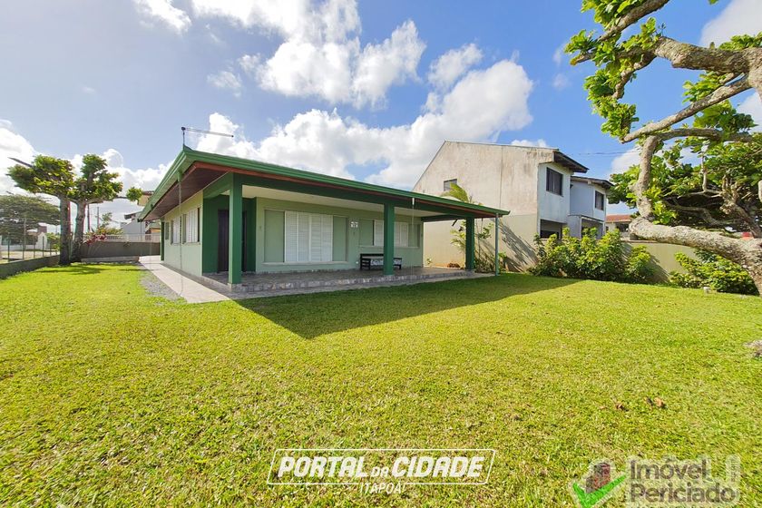 Casa para alugar - 243m&sup2; - Barra do Sa&iacute;
