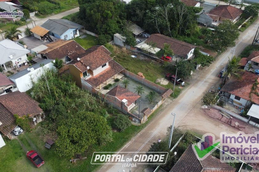 Casa &agrave; venda - 202m&sup2; - Centro