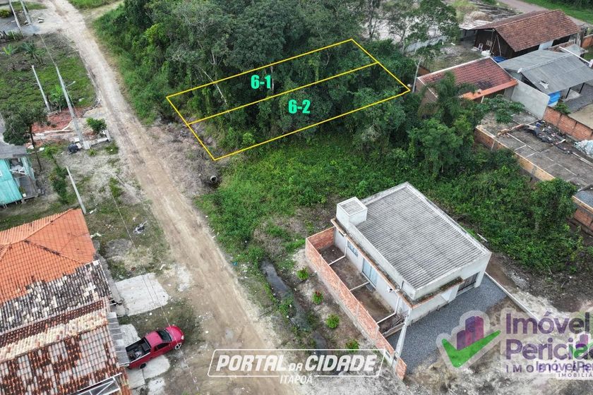 Terreno &agrave; venda - 180m&sup2; - Barra do Sa&iacute;