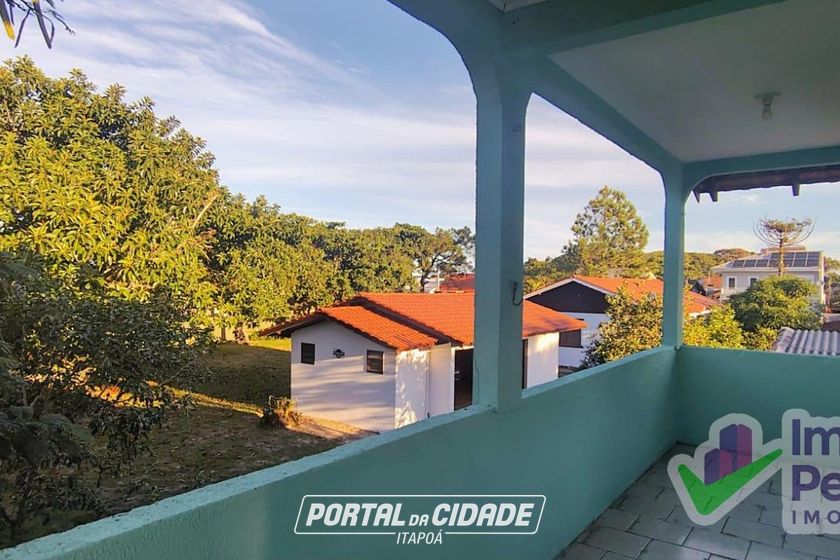 Sobrado para alugar - 216m&sup2; - Barra do Sa&iacute;