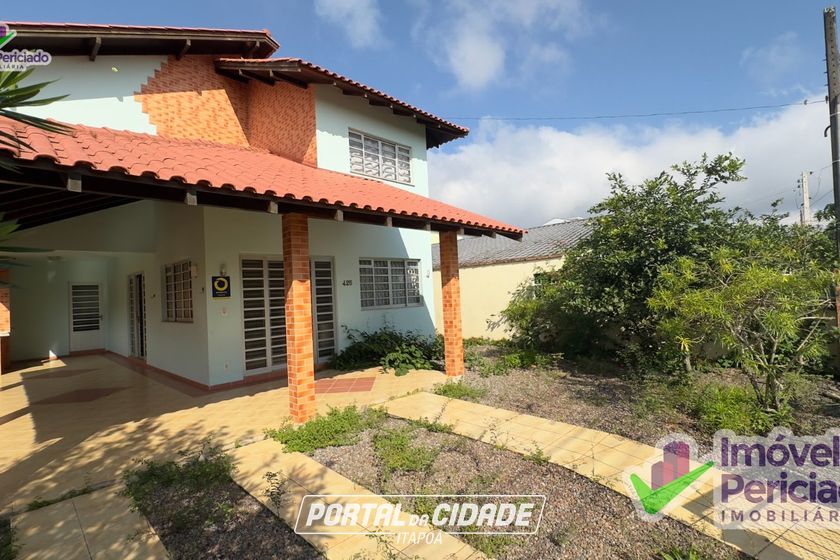 Casa &agrave; venda - 225m&sup2; - Barra do Sa&iacute;