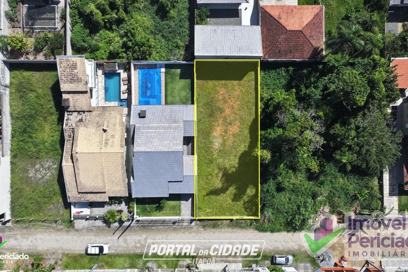 Terreno &agrave; venda - 360m&sup2; - Cambij&uacute;