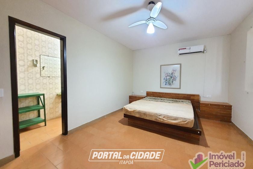 Casa para alugar - 243m&sup2; - Barra do Sa&iacute;