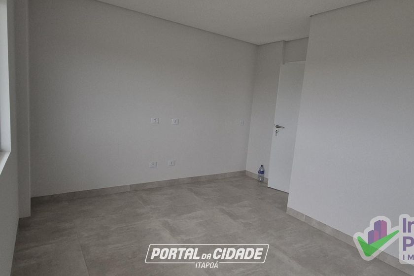 Apartamento &agrave; venda - 207m&sup2; - Barra do Sa&iacute;