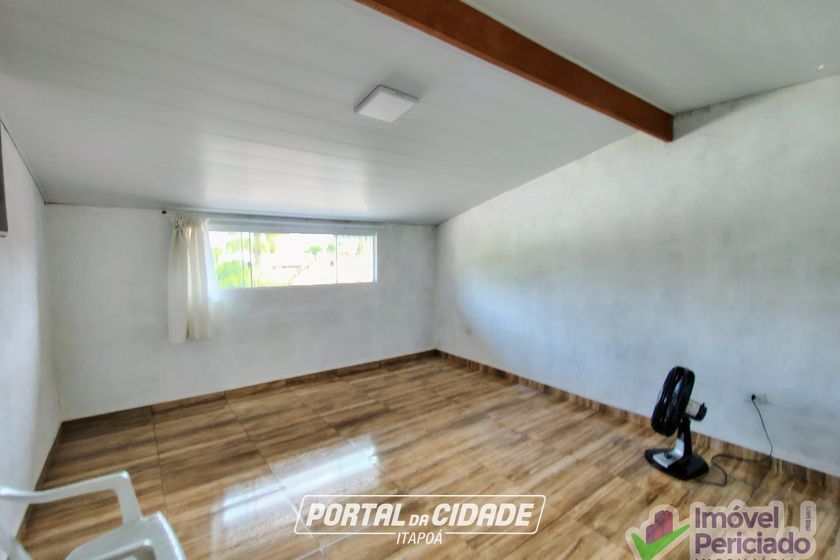 Casa &agrave; venda - 128m&sup2; - Barra do Sa&iacute;