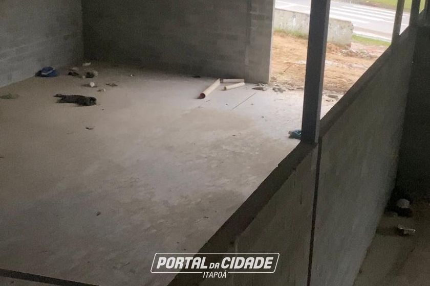 Sal&atilde;o Comercial para alugar - 520m&sup2; - Pontal do Norte