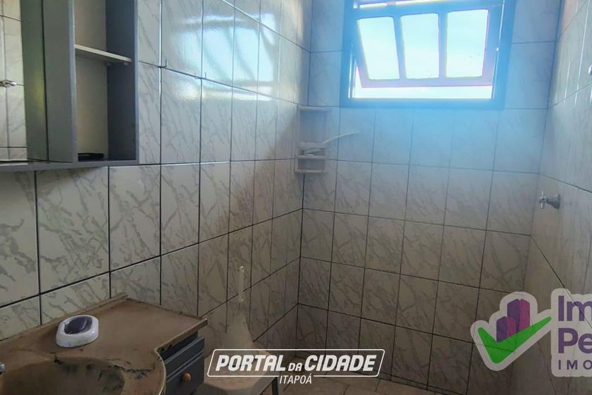 Sobrado para alugar - 216m&sup2; - Barra do Sa&iacute;
