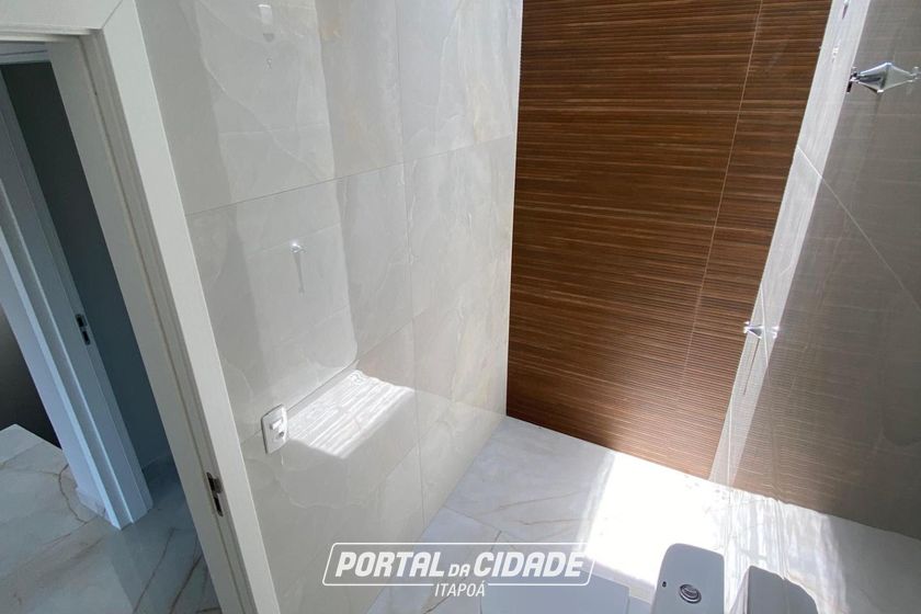 Casa &agrave; venda - 118m&sup2; - Barra do Sa&iacute;